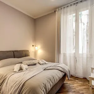 Apartment Via Del Pantheon, Rome